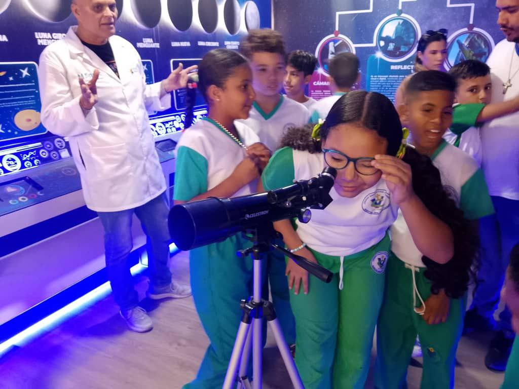 ¡Ciencia, Diversión y Descubrimiento en una Jornada Inolvidable!