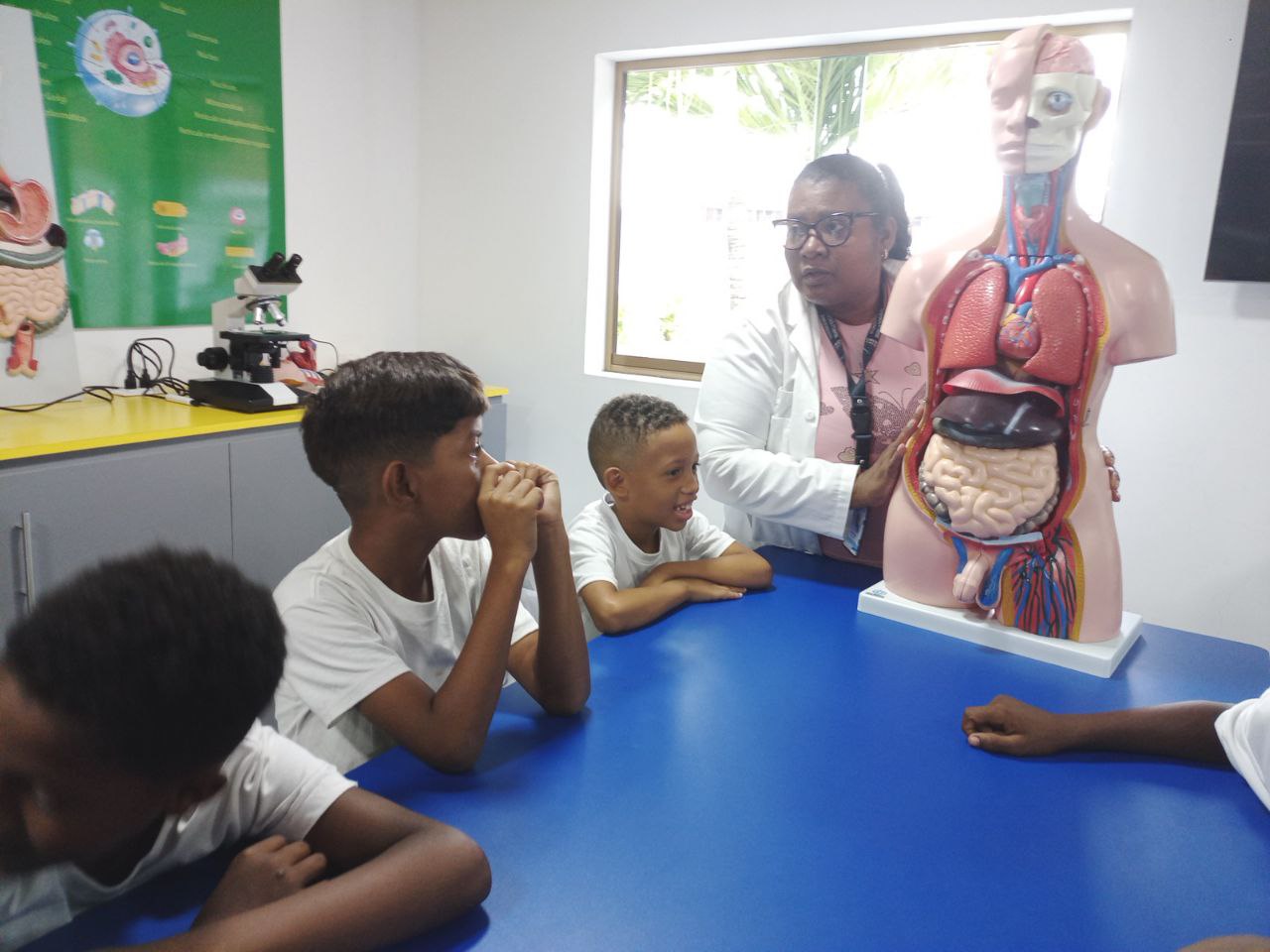 Niñas y niños de la Comunidad Los Cerritos participan en la Ruta Científica del CDEC