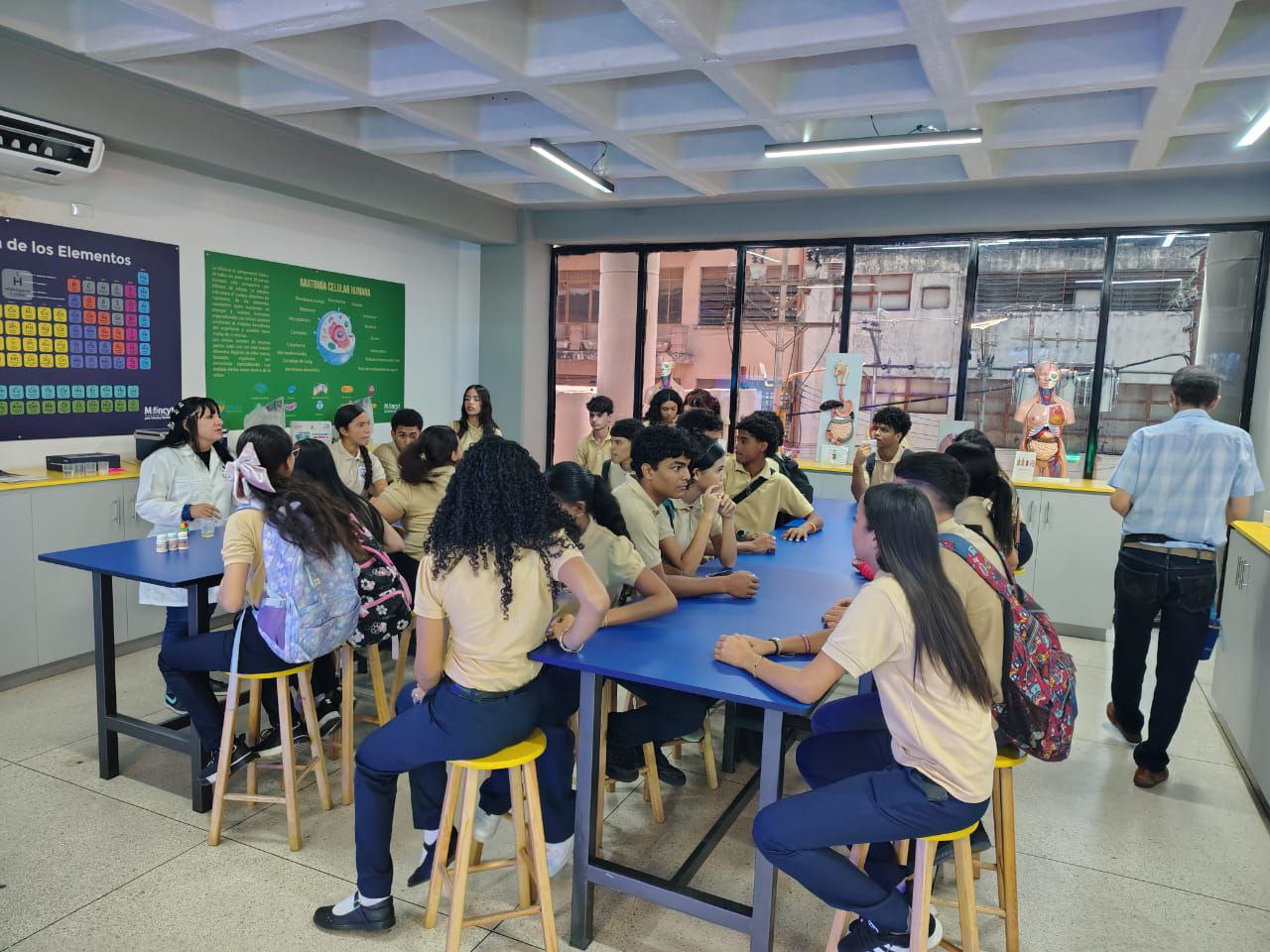 Estudiantes carabobeños experimentaron emocionante Ruta Científica