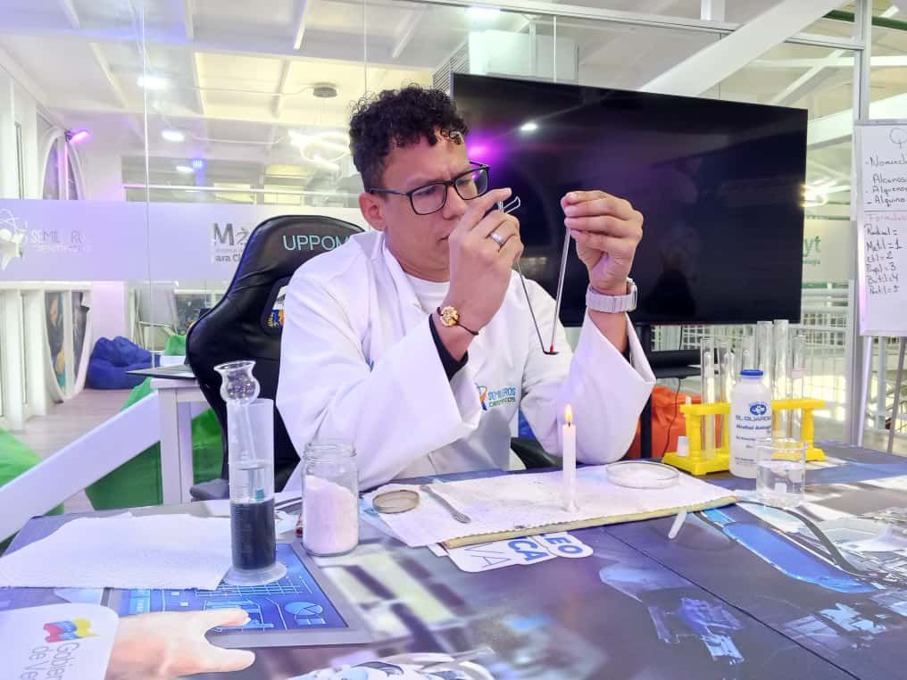 CDEC Aragua reveló la magia de la química