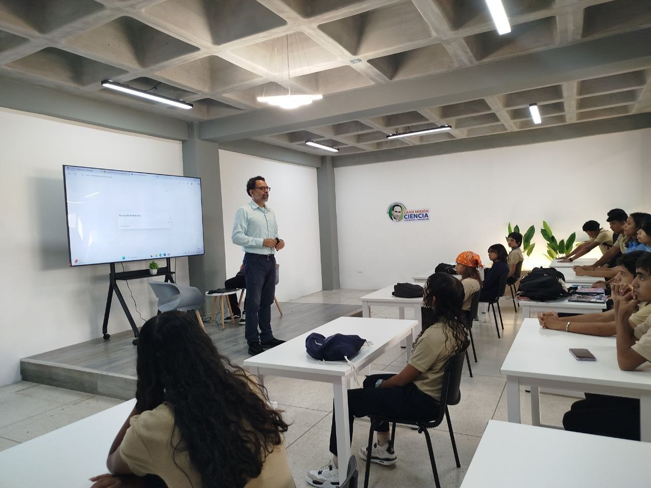 Primer paso hacia las estrellas: Centro Didáctico de Carabobo inicia ciclo de talleres para potenciar a los jóvenes en las Olimpiadas Venezolanas de Astronomía (OVA) 2026 