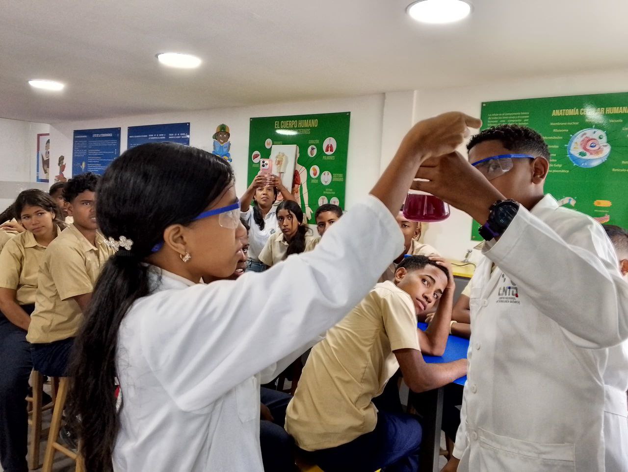 Caucagua: Centro Didáctico fomenta la Ciencia Divertida