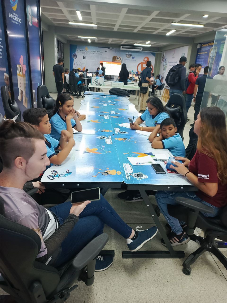 Manos a la obra: Semilleros científicos de Carabobo se preparan para las Olimpiadas de Robótica Creativa 2026