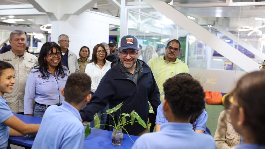 Yván Gil CDEC Aragua